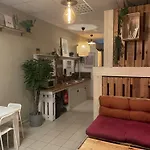 Отель Urban Capsule