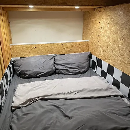 Hotel Urban Capsule 3*