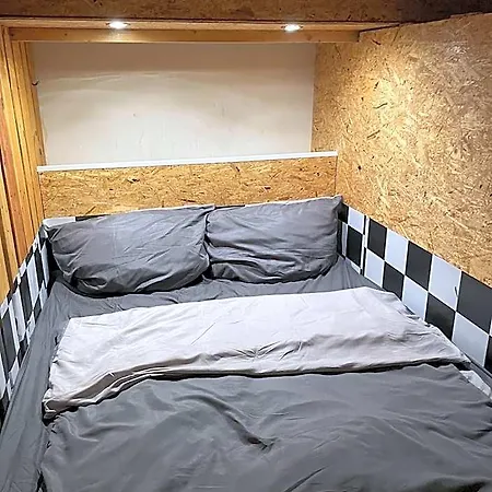 Urban Capsule