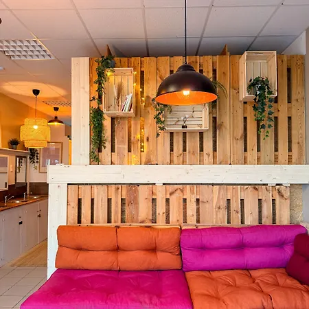 Urban Capsule Otel 3*