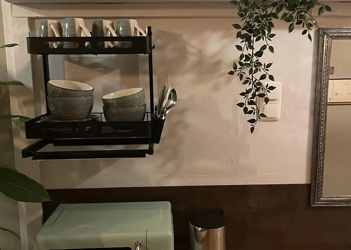 Otel Urban Capsule 3*