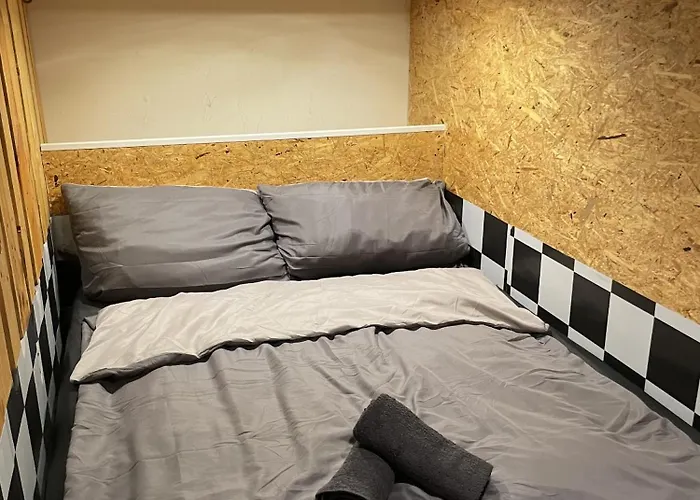 Hotel Urban Capsule 3*