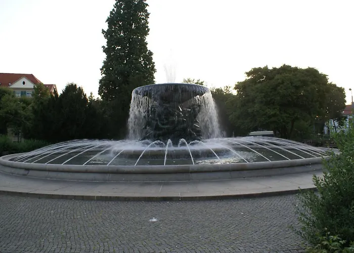 Urban Capsule מלון 3*